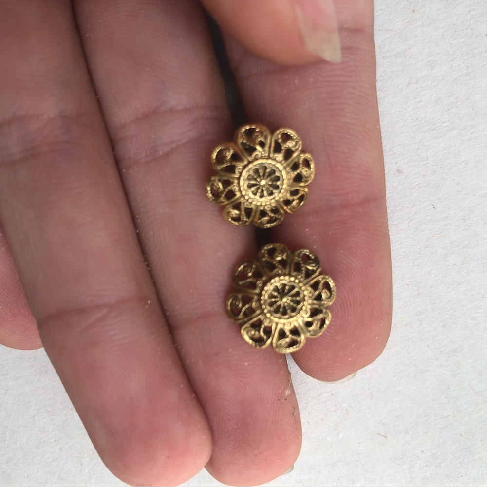 Vintage Gold Filigree Earrings